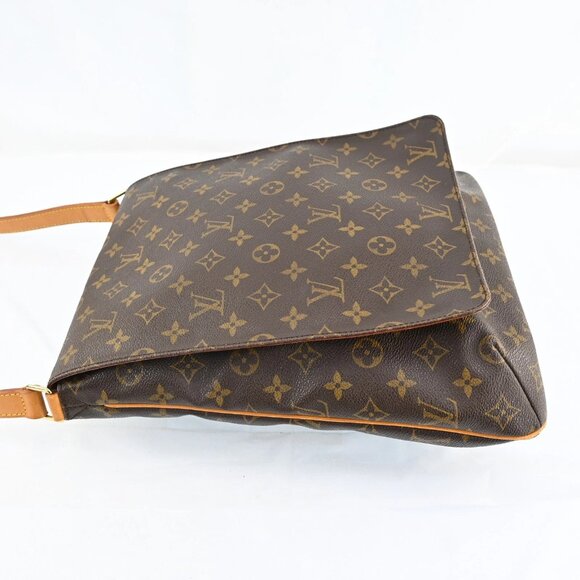 Authentic LOUIS VUITTON Monogram Musette Shoulder Bag bsj630-110725 - Picture 4 of 16